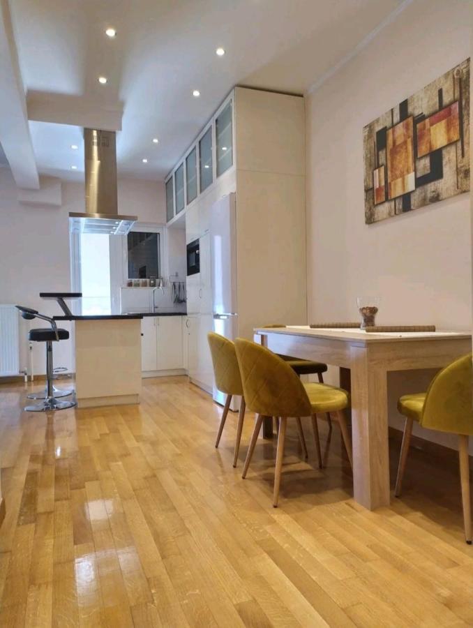 Stylish -Modern Apartment Heart Of Marousi Atenas Exterior foto